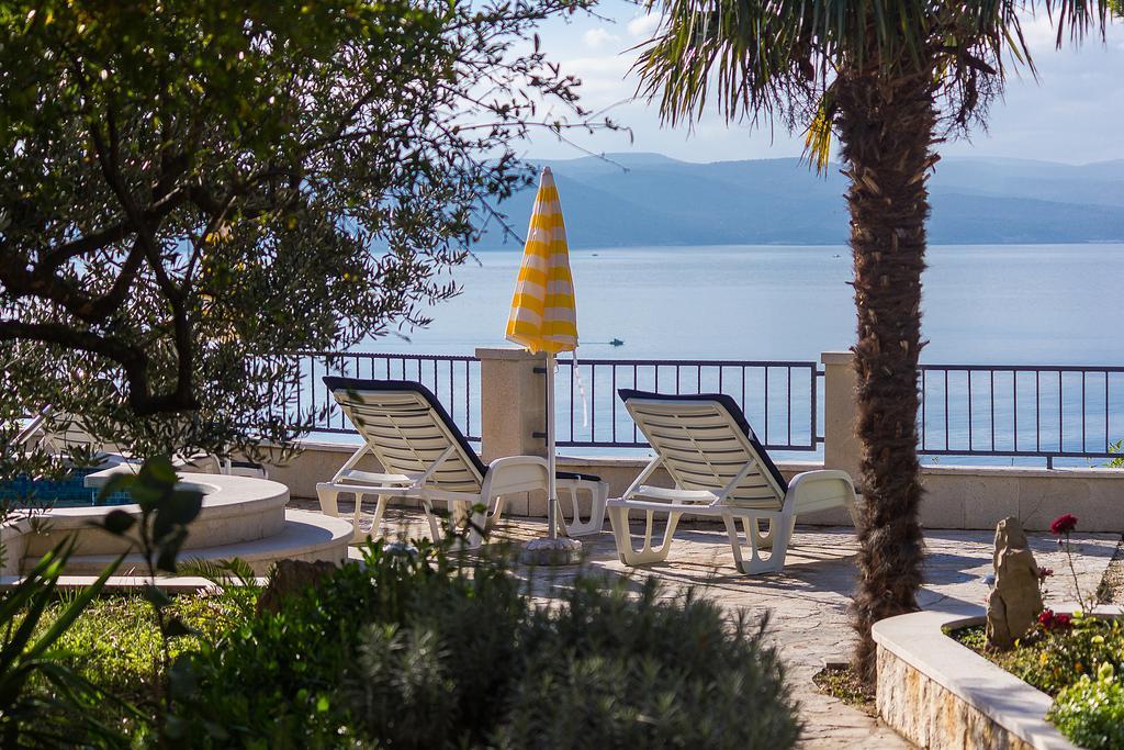 Apartments Ana Baška Voda Buitenkant foto
