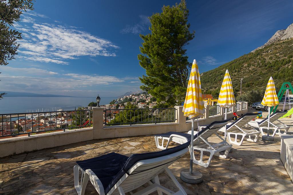 Apartments Ana Baška Voda Buitenkant foto