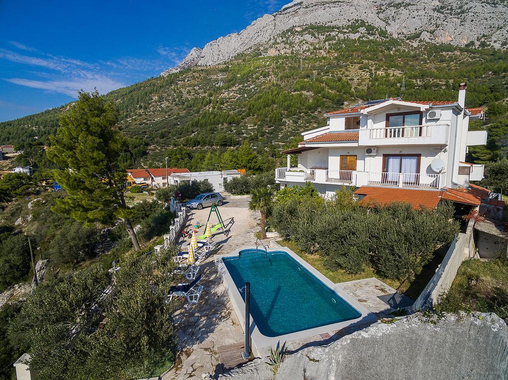 Apartments Ana Baška Voda Buitenkant foto