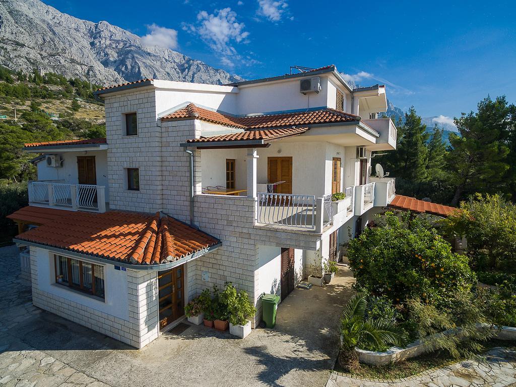 Apartments Ana Baška Voda Buitenkant foto
